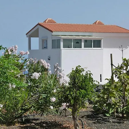 Beautiful In Arico With Garden Appartement