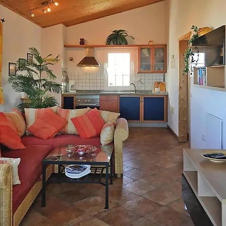 Appartement Beautiful In Arico With Garden *